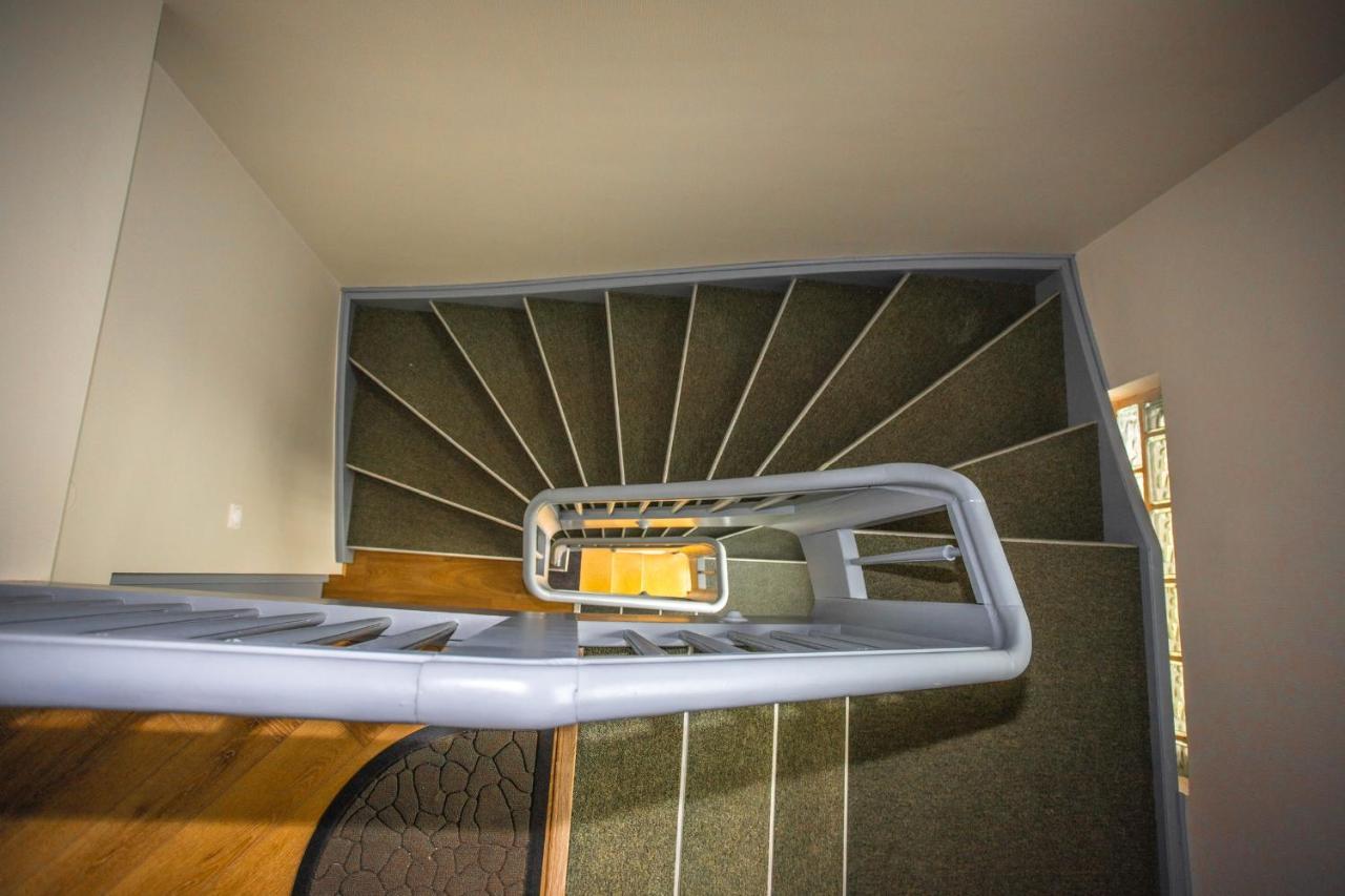 Appart Cosy Prive Avec Parking Gratuit Aux Portes De Strasbourg Энайм Экстерьер фото